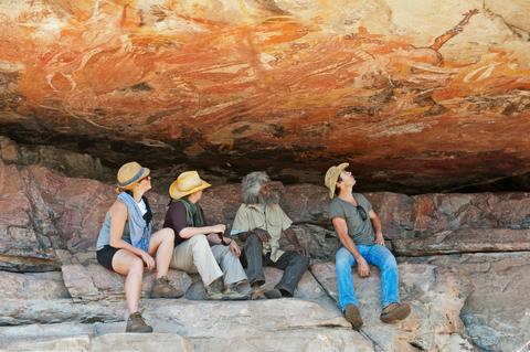 Yingana (the creation mother) Arnhem Land Day Tour - Injalak Hill