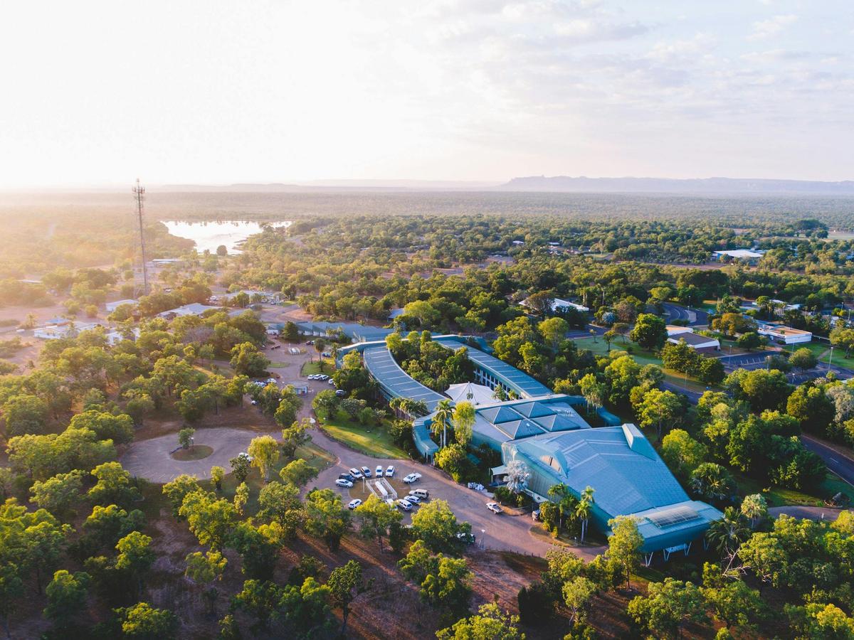Crocodile shaped hotel at Jabiru
