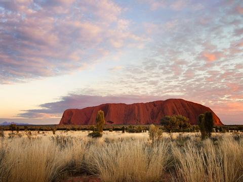 Uluṟu Morning Guided Base Walk | Half Day Tour