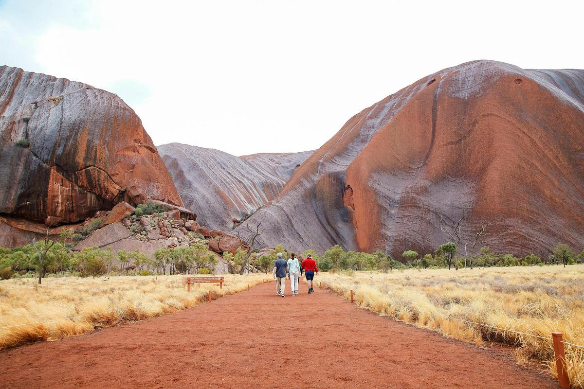 Uluru Base Walk