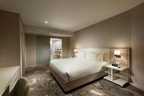 King One Bedroom Suite With lounge Access