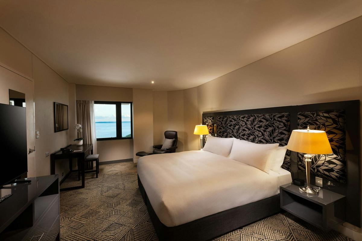 King Premier Suite With Lounge Access