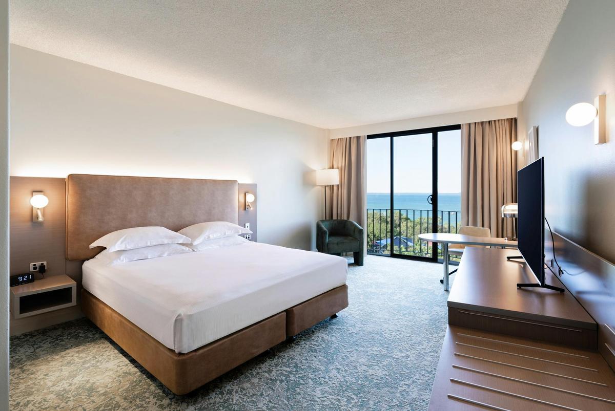 King Guest Room with Harbour View
