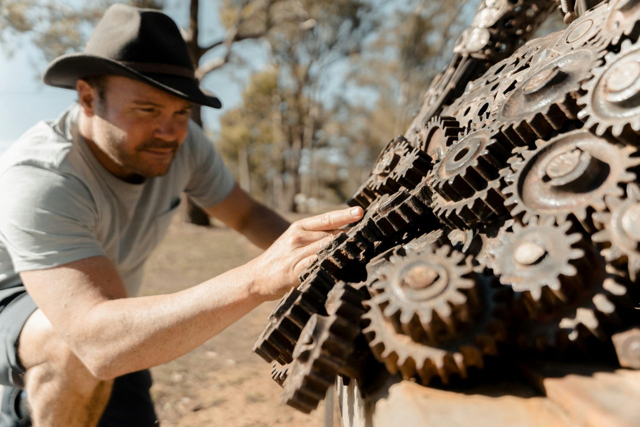 The Shearing the Rams sculpture at Lowesdale