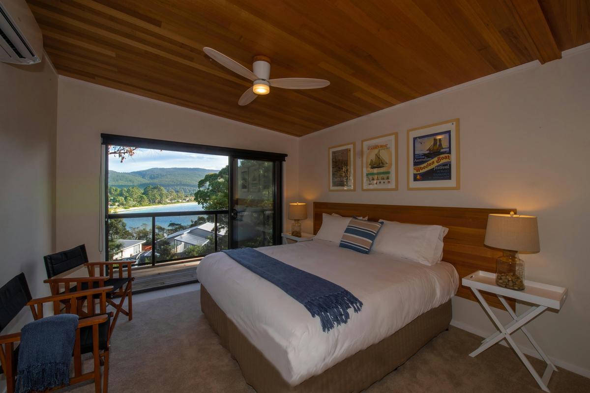 Luxe King bedrooms with sea views and  en suite bathrooms
