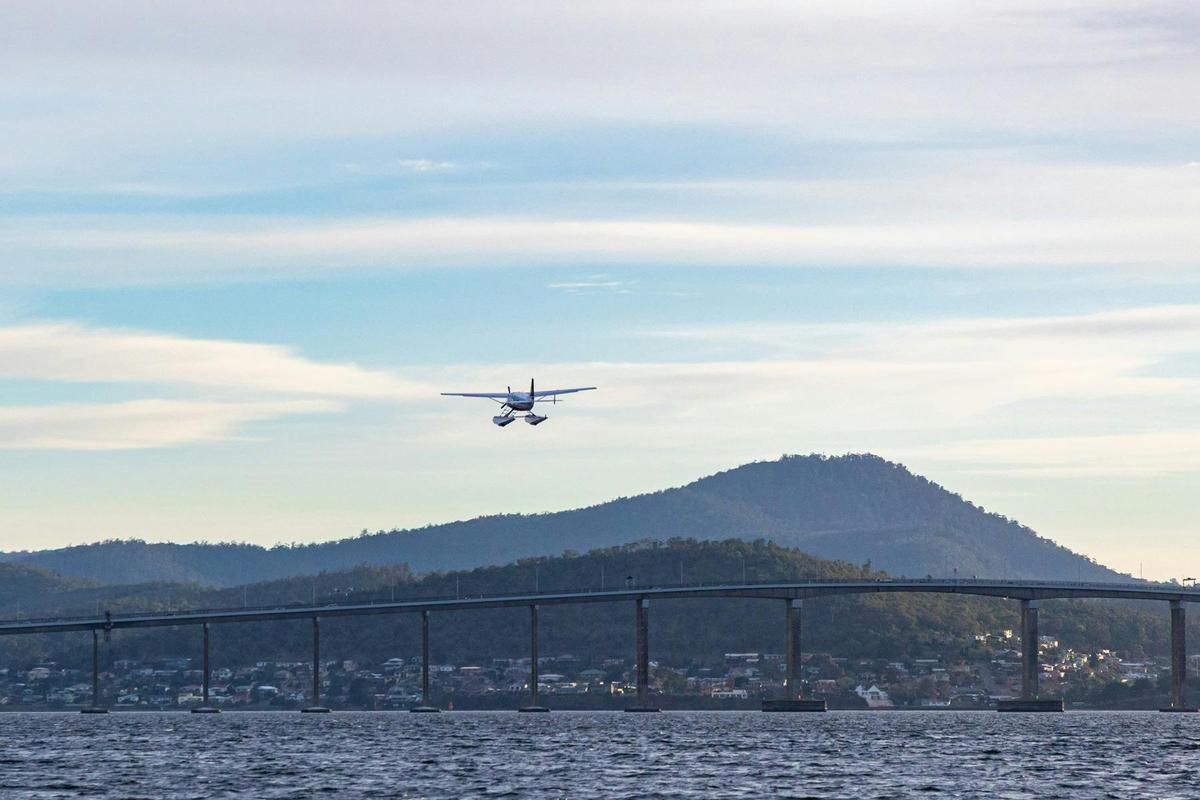 Seaplane Taster