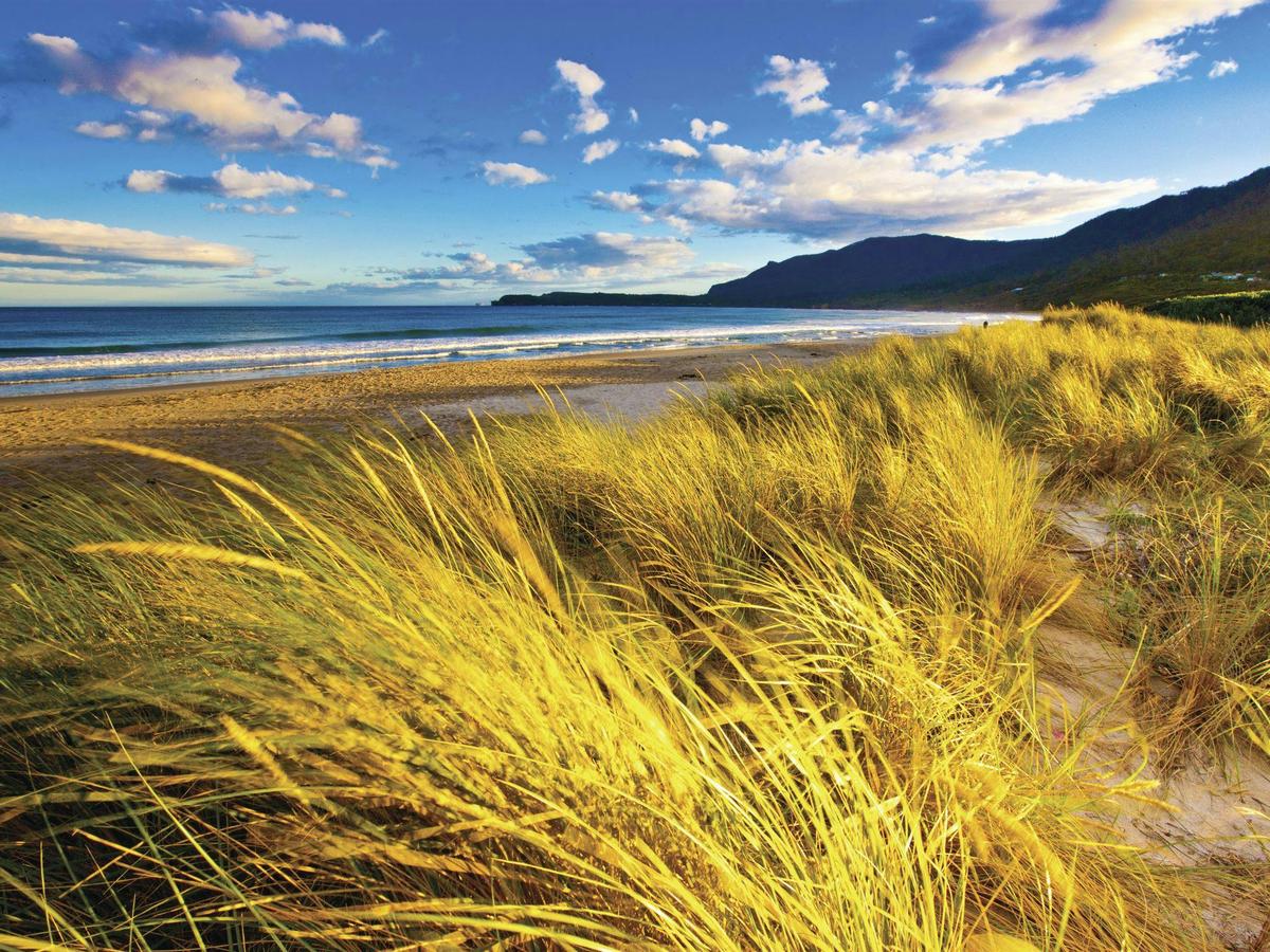 Eaglehawk Neck beach