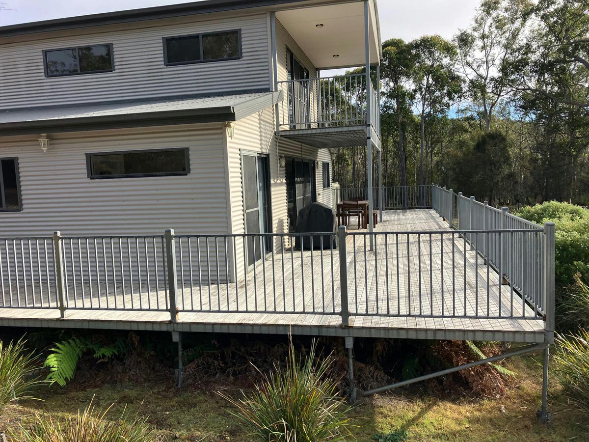 Huge deck on three sides