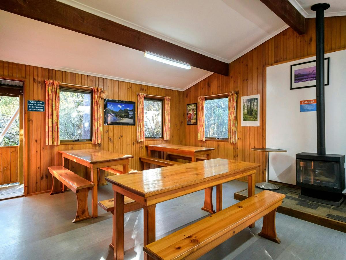 Economy Dorm (Shared Amenities)