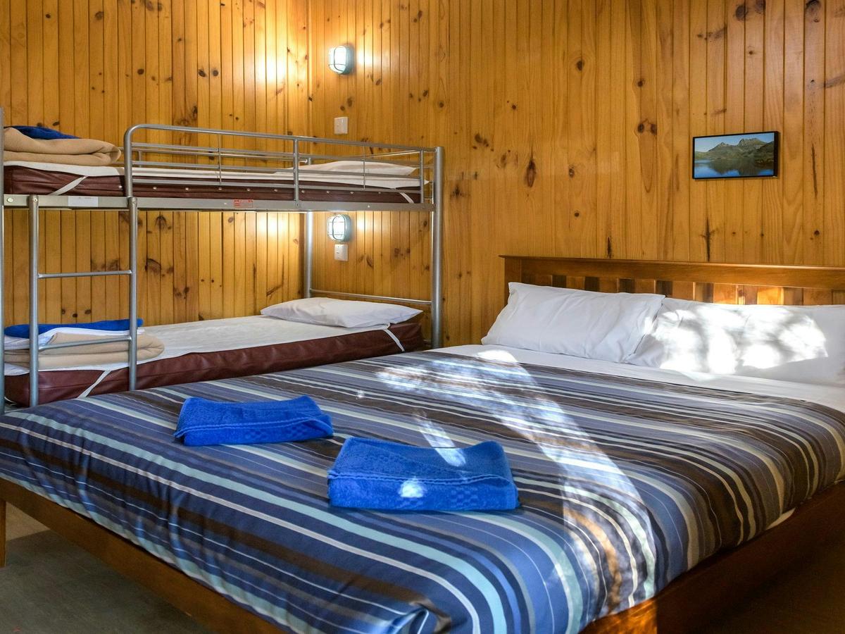 Economy Dorm (Shared Amenities)