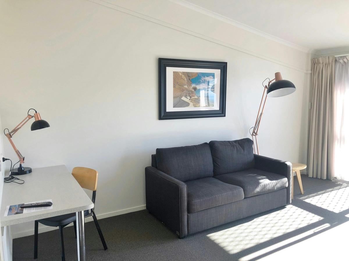 Waterview Suite