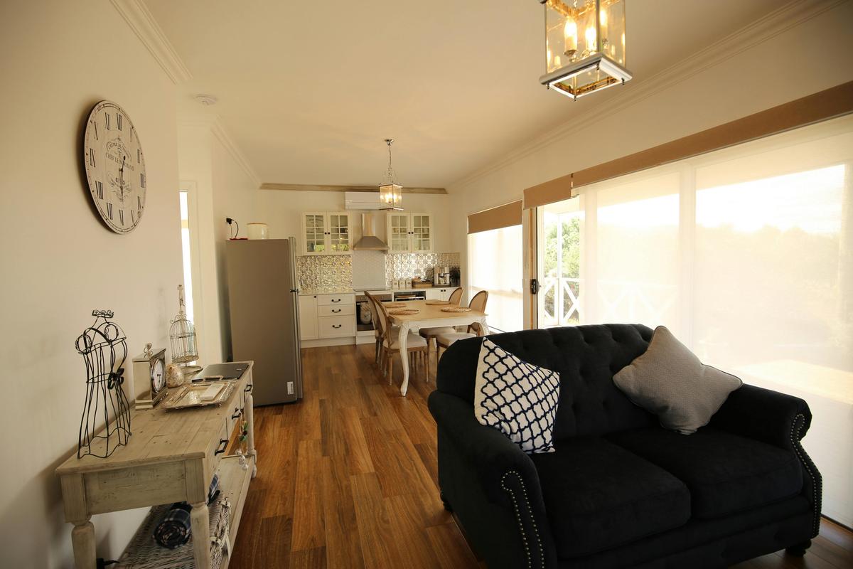 Lounge/kitchen