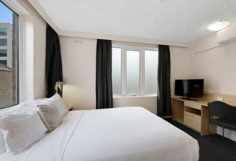Standard Queen Room