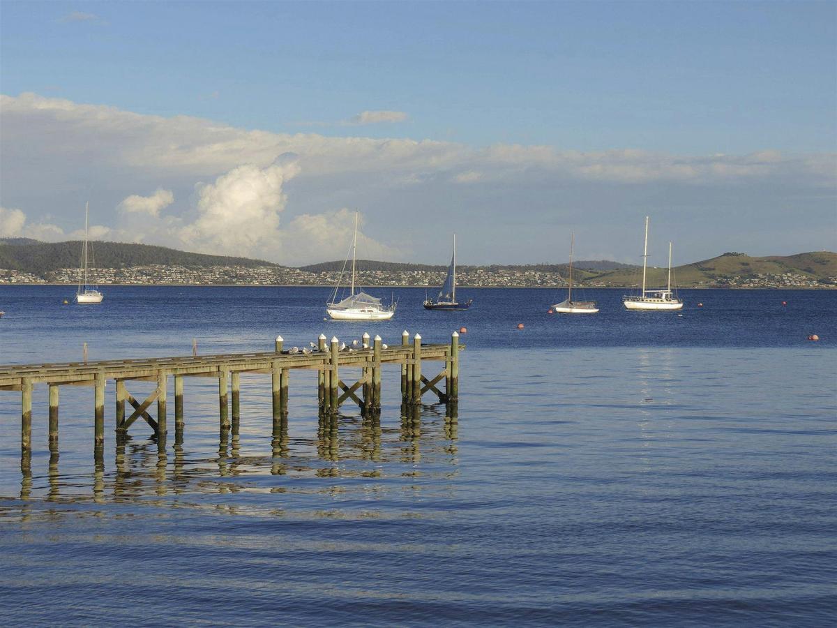 Yachts moored off Battery Point