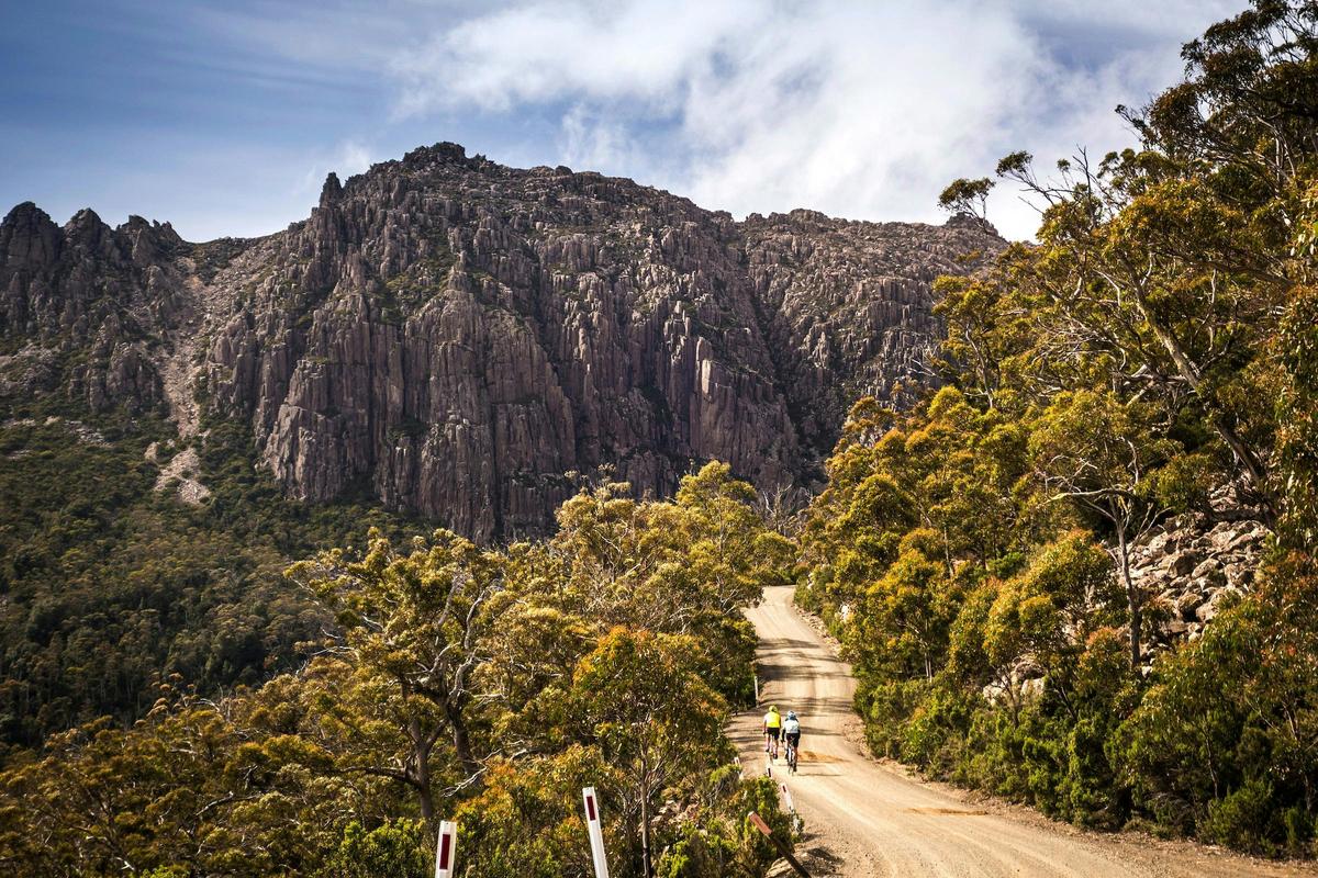 Cycling on gravel road to Jacobs Ladder