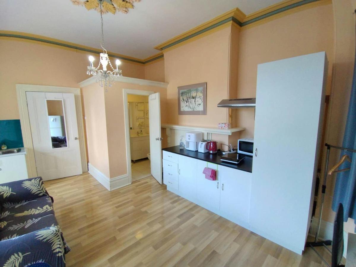 Kitchenette