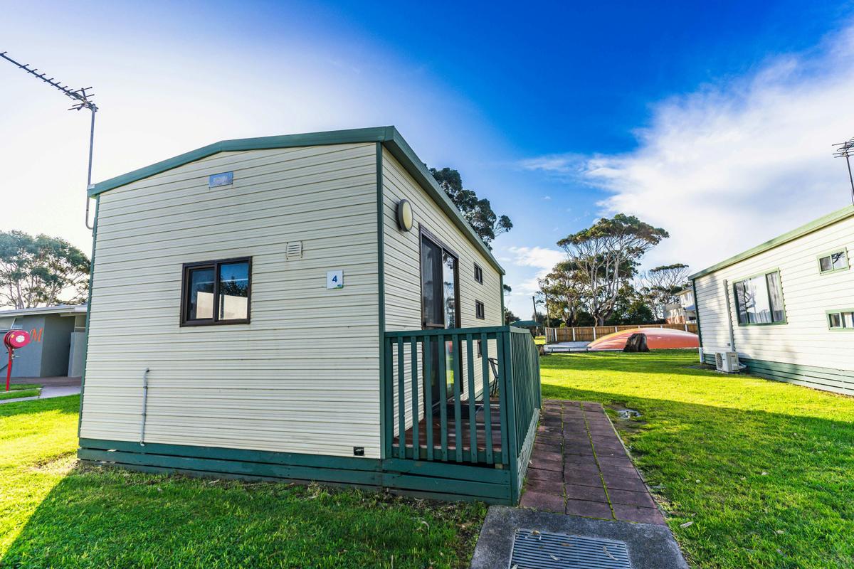 Double Cabin - Two Double Beds