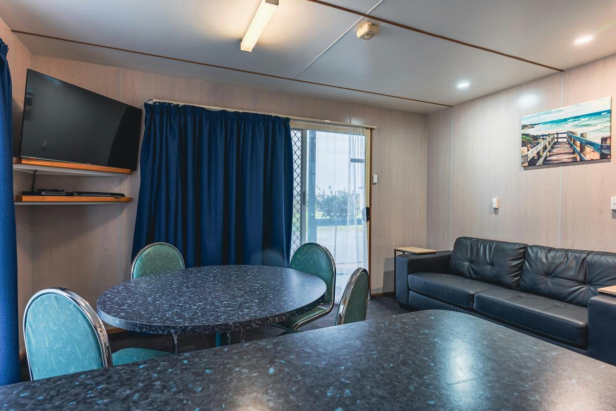 Double Cabin - Two Double Beds