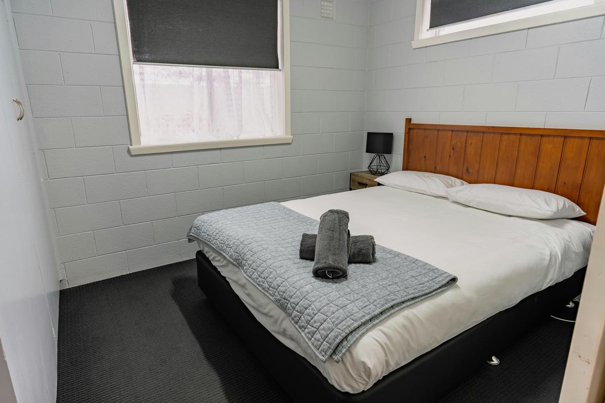 2 Bedroom Apartment (Sleeps 5 or 6)