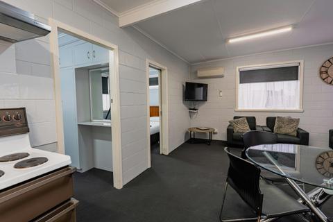 2 Bedroom Apartment (Sleeps 5 or 6)