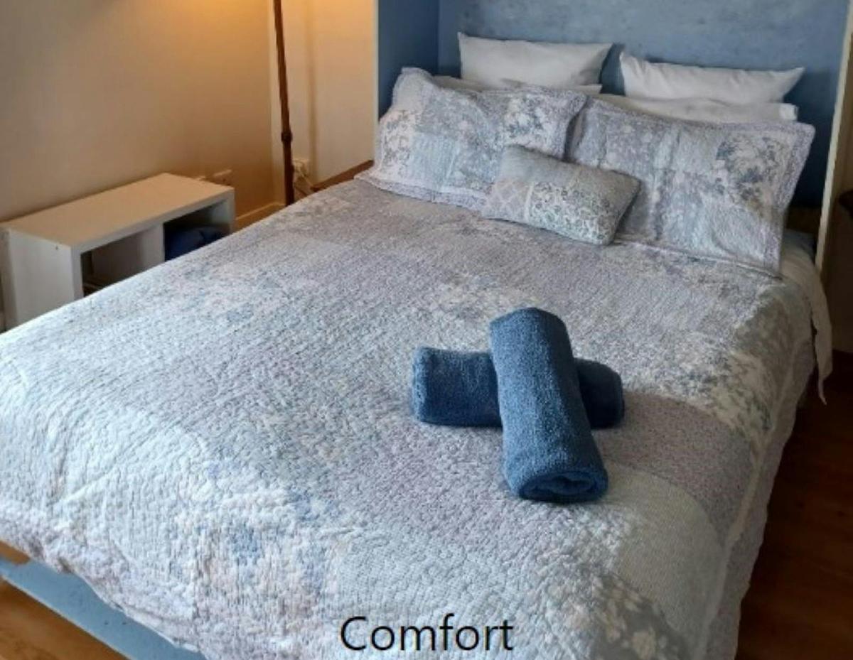 Queen Bed