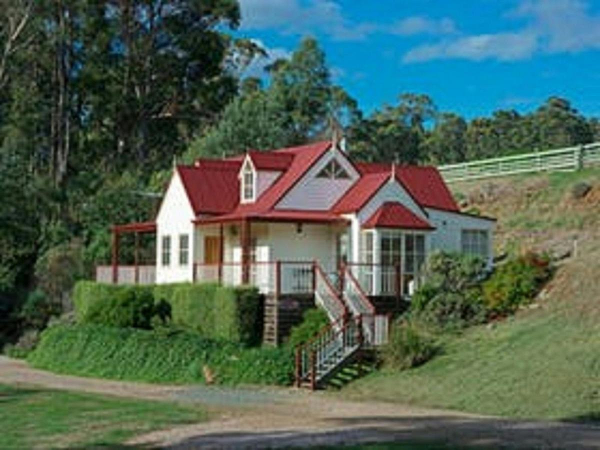 Emily and Elisa Cottages