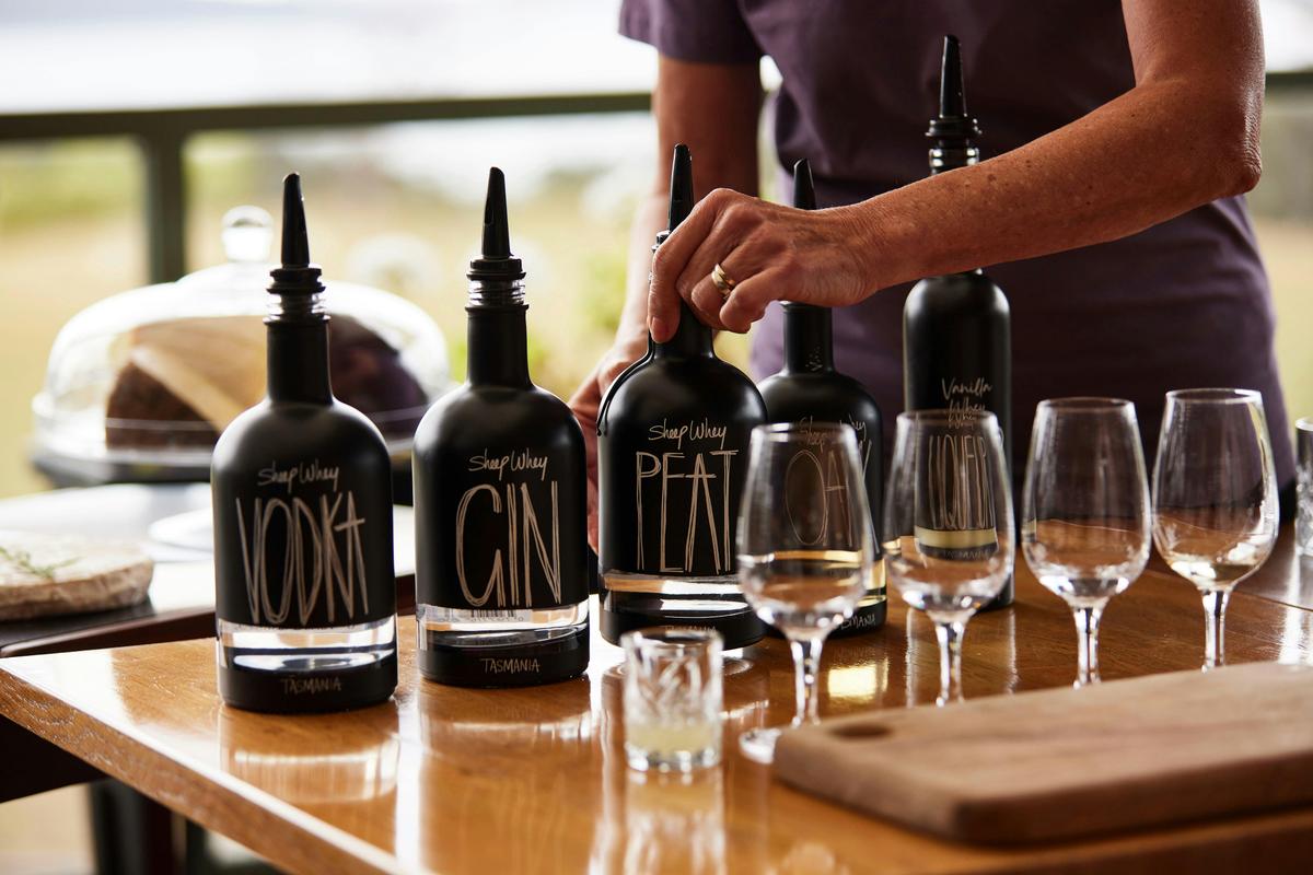 Huon Valley Safaris - Food, Cider & Gin Tour