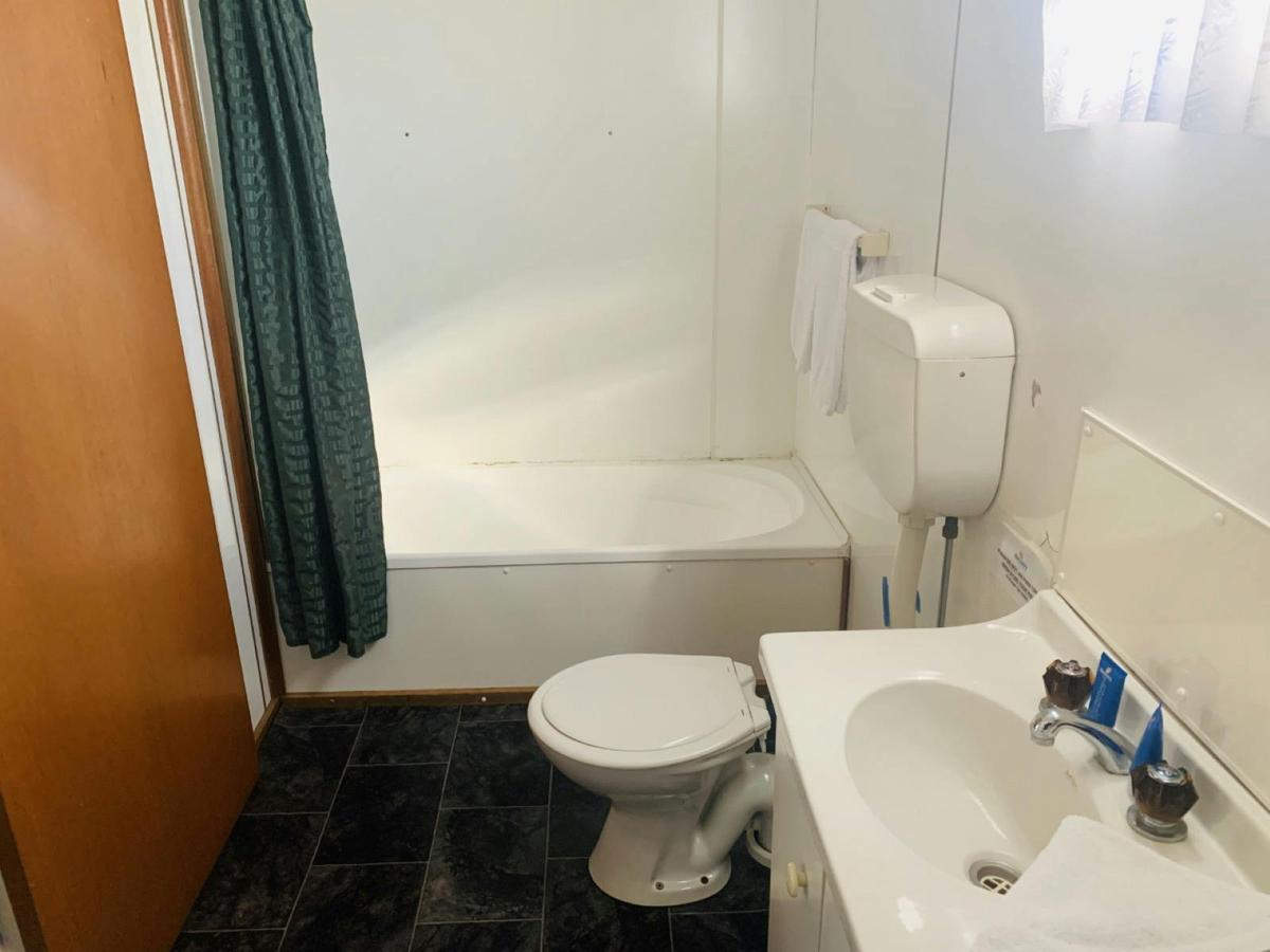 Economy Cabin - Sleeps 2