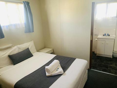 Economy Cabin - Sleeps 2