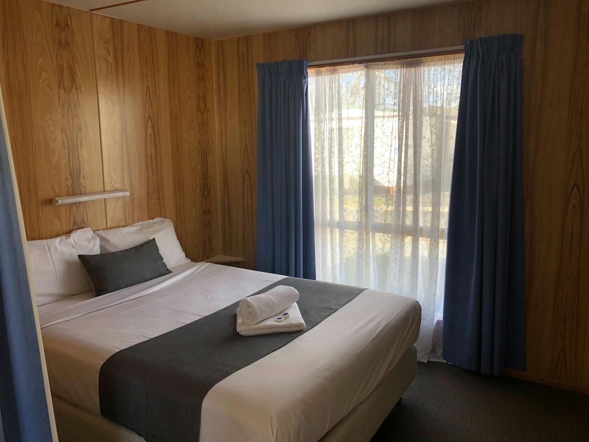 Standard Access Cabin