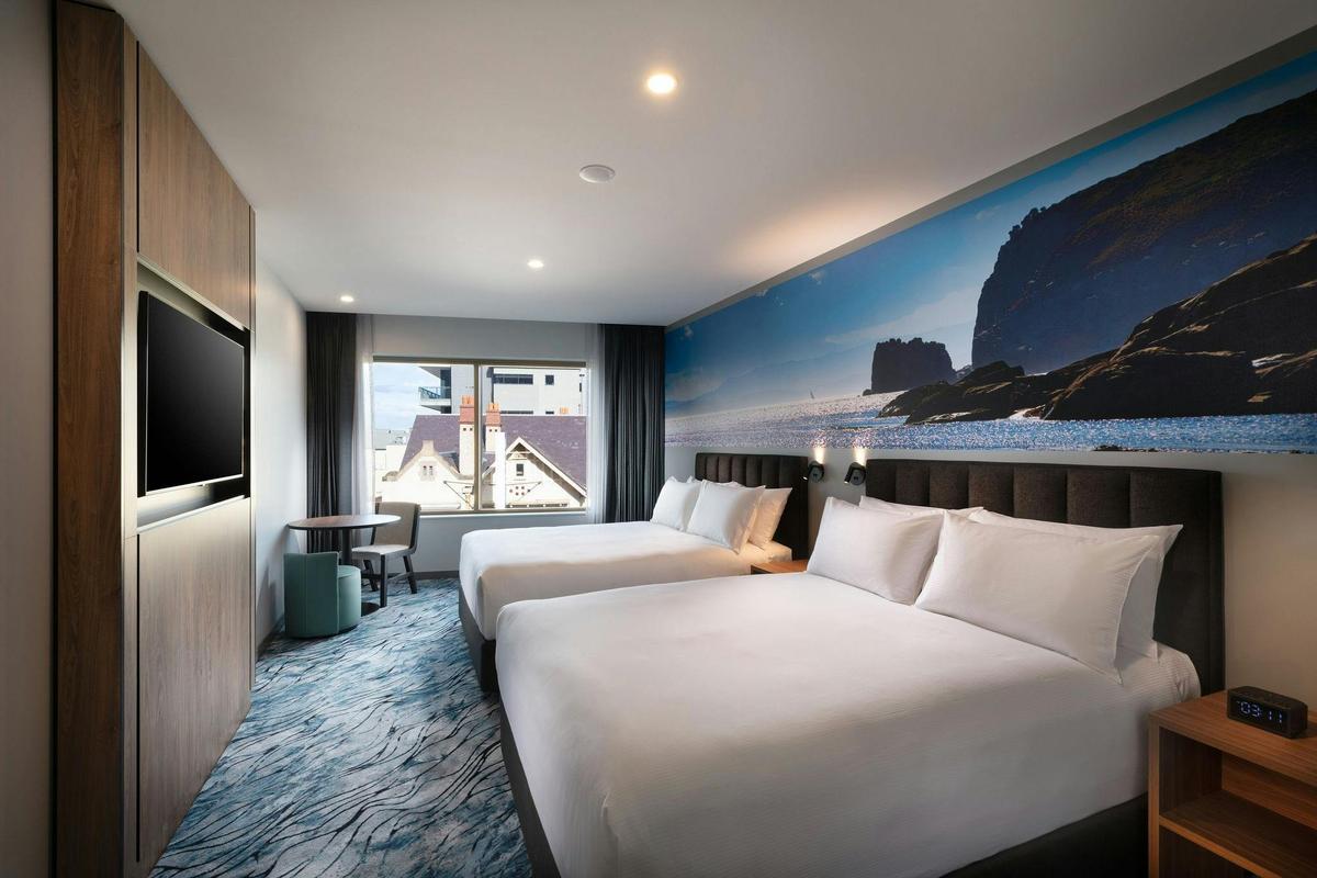 Queen Guest Room