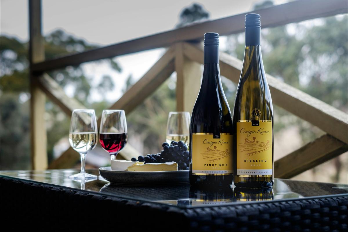 2015 Pinot Noir & 2016 Elite Gold Medal winning Riesling
