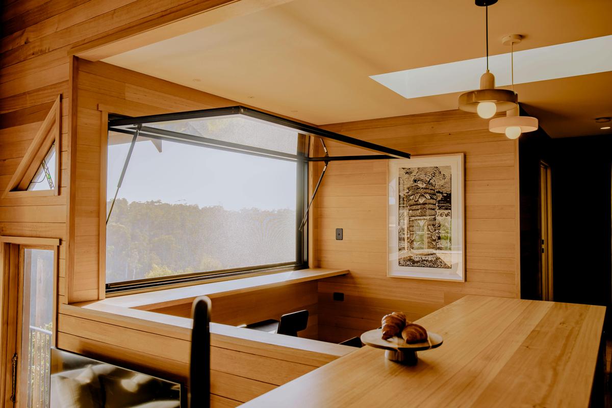 Captivating views from the breakfast nook