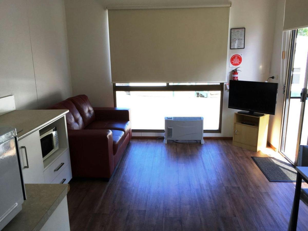 Economy Studio Cabin - Double