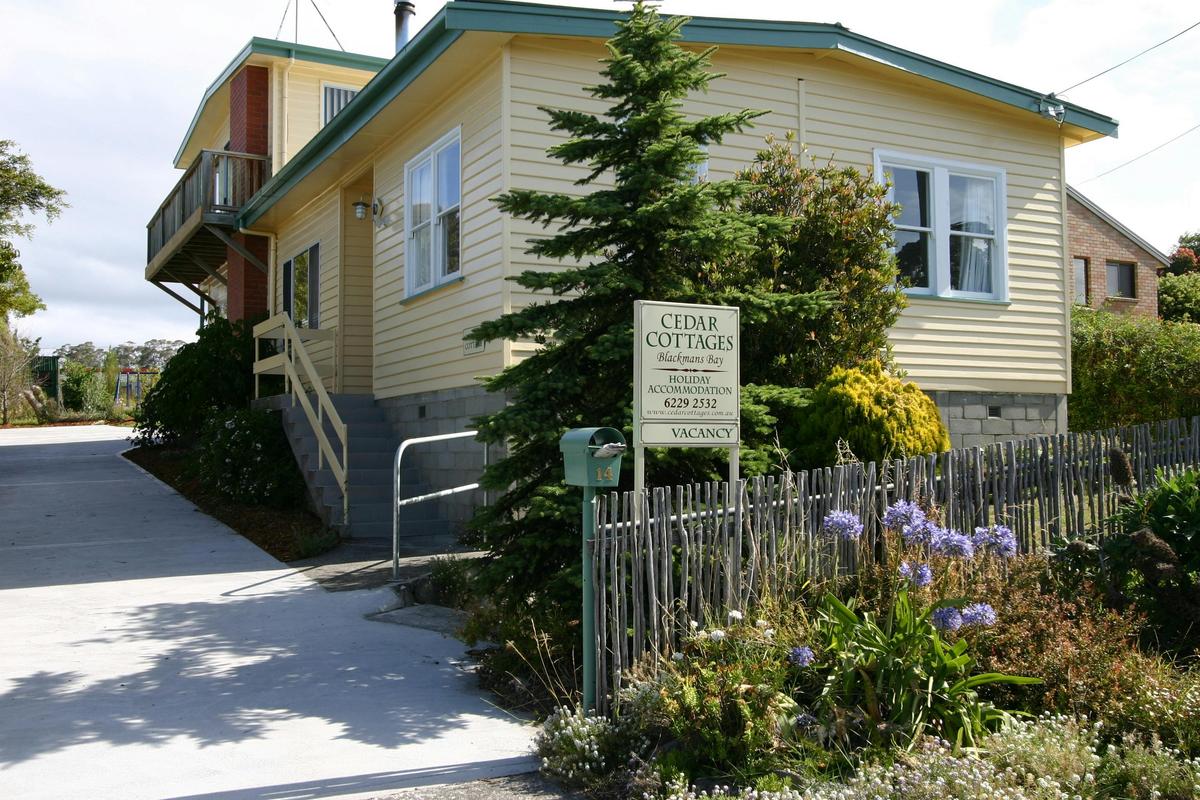 Cedar Cottage Holiday House