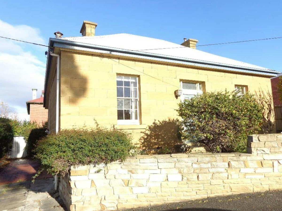 stayinhobart.com.au
