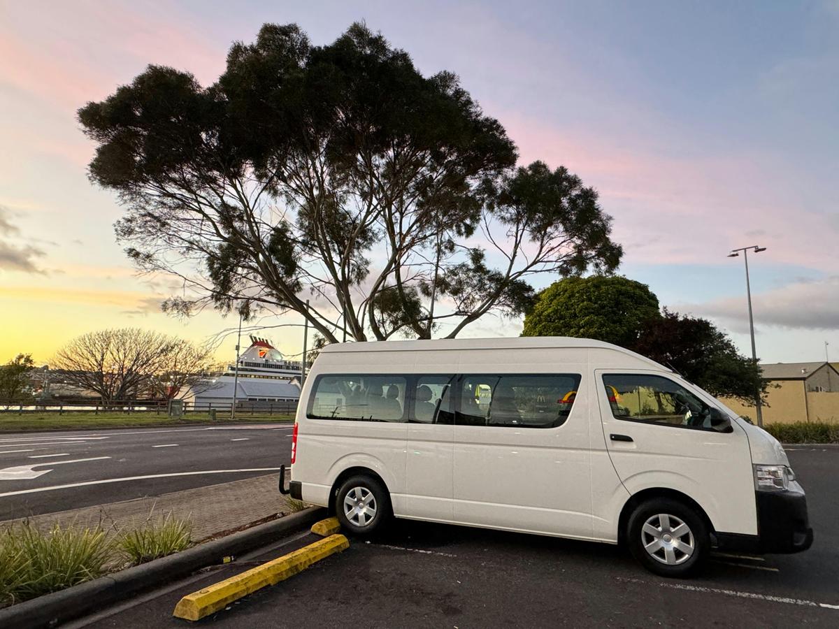 Breezy Thyme Travel Tour Bus