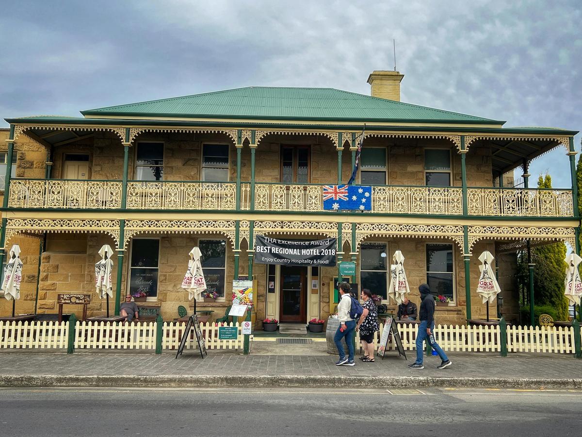 Richmond Village Tour