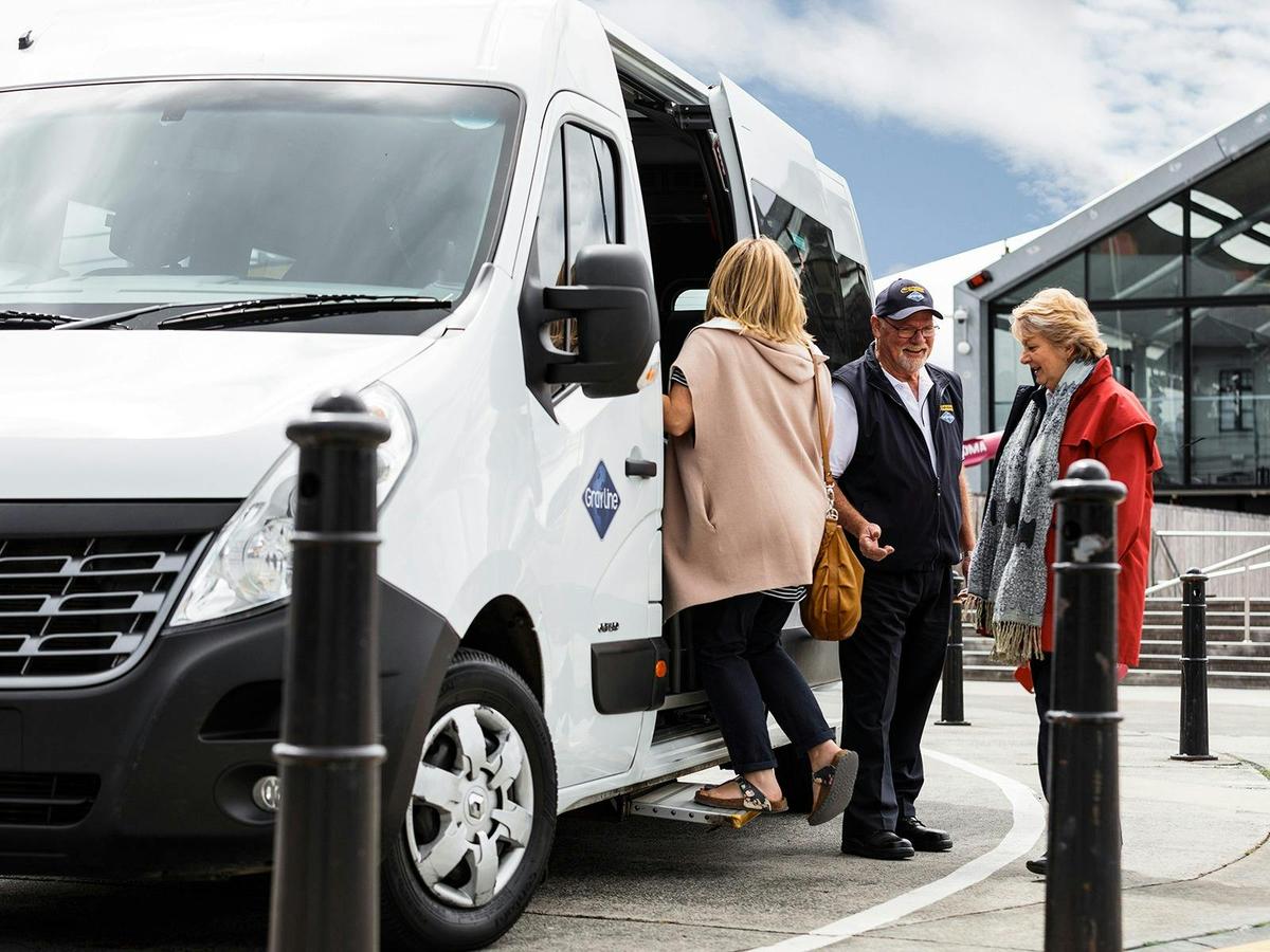Experience Tasmania Tours and Charters/GrayLine Tasmania