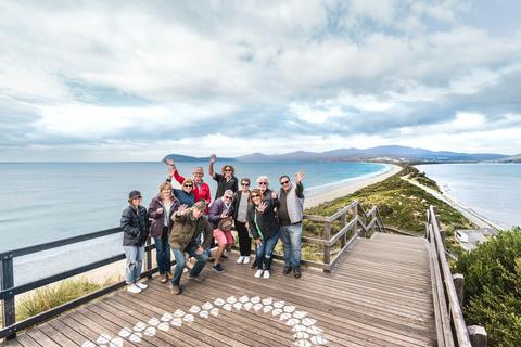 Bruny Island Gourmet Food, Sightseeing & Lighthouse Tour