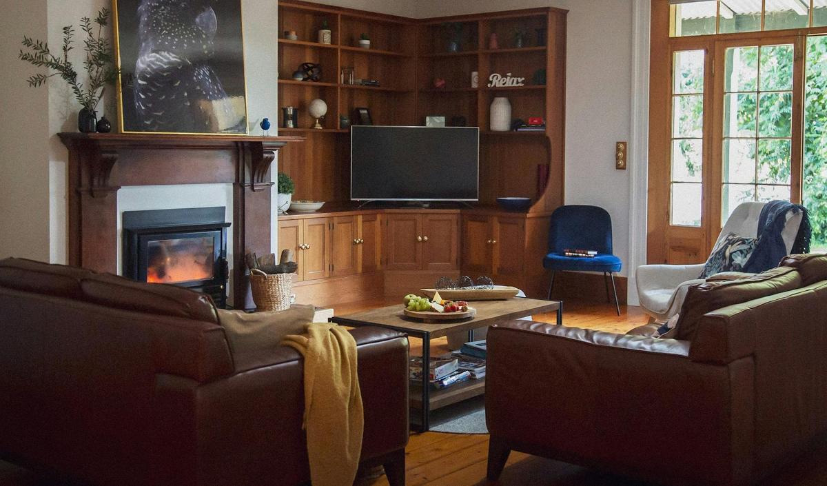 getaway rest relax fire cosy retreat country