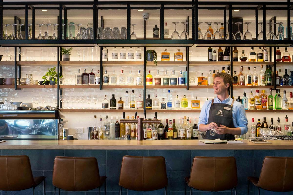 Blueston Bar & Kitchen - Bar