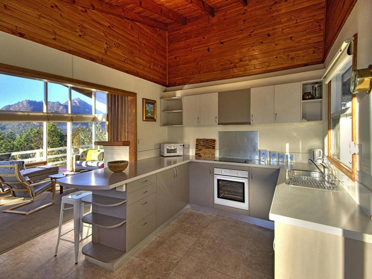 Freycinet Beachfront Retreat