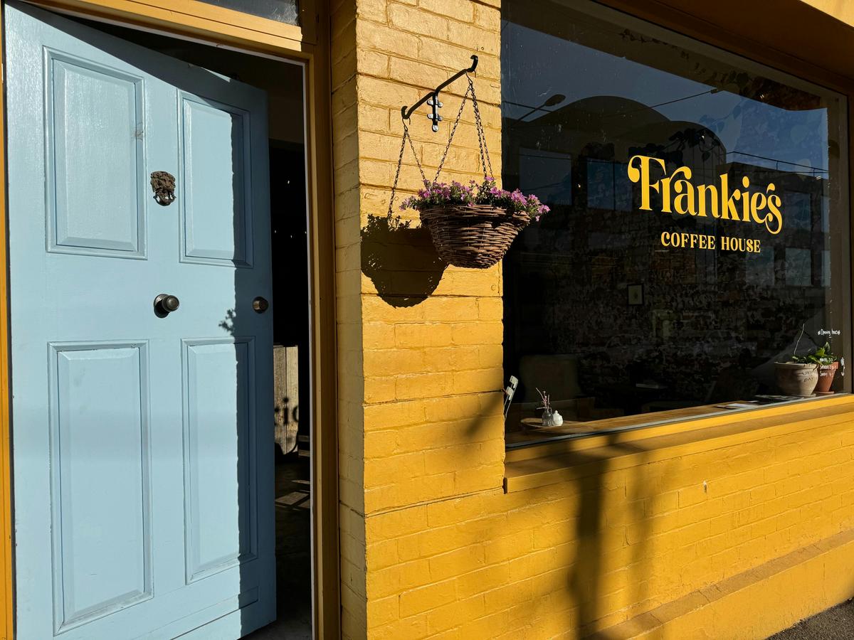 Frankie's Coffee House