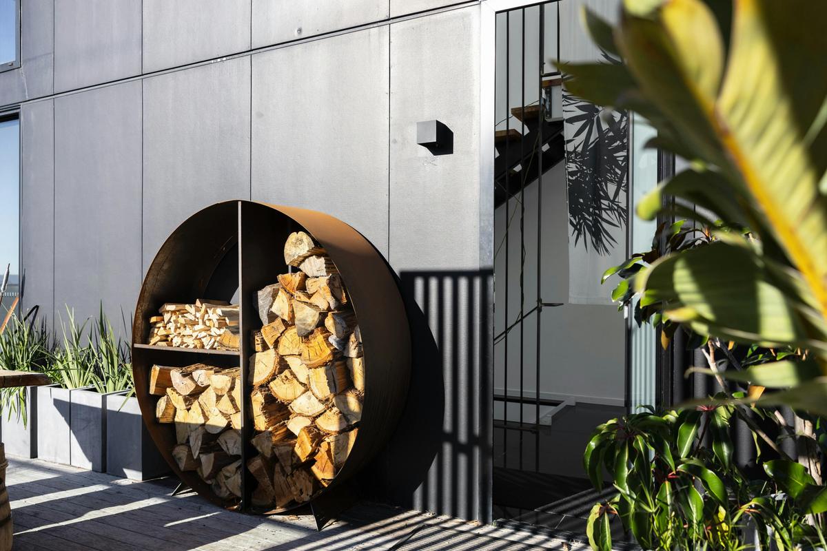 City living with a natural flair