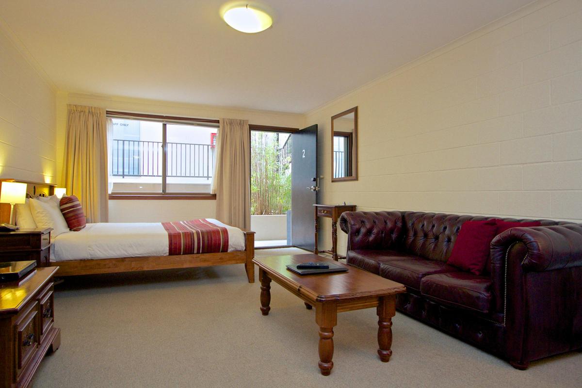 Studio Apartment