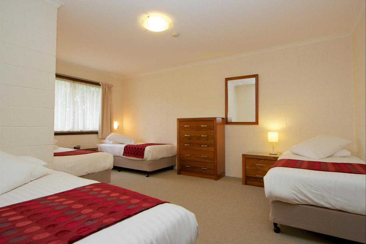 Grosvenor Court Apartments