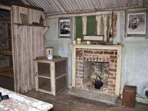Heritage Pickers Hut Village at Hartzview Vineyard