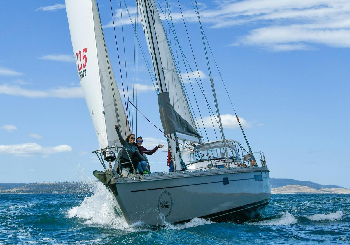 Hobart Sailing Experience