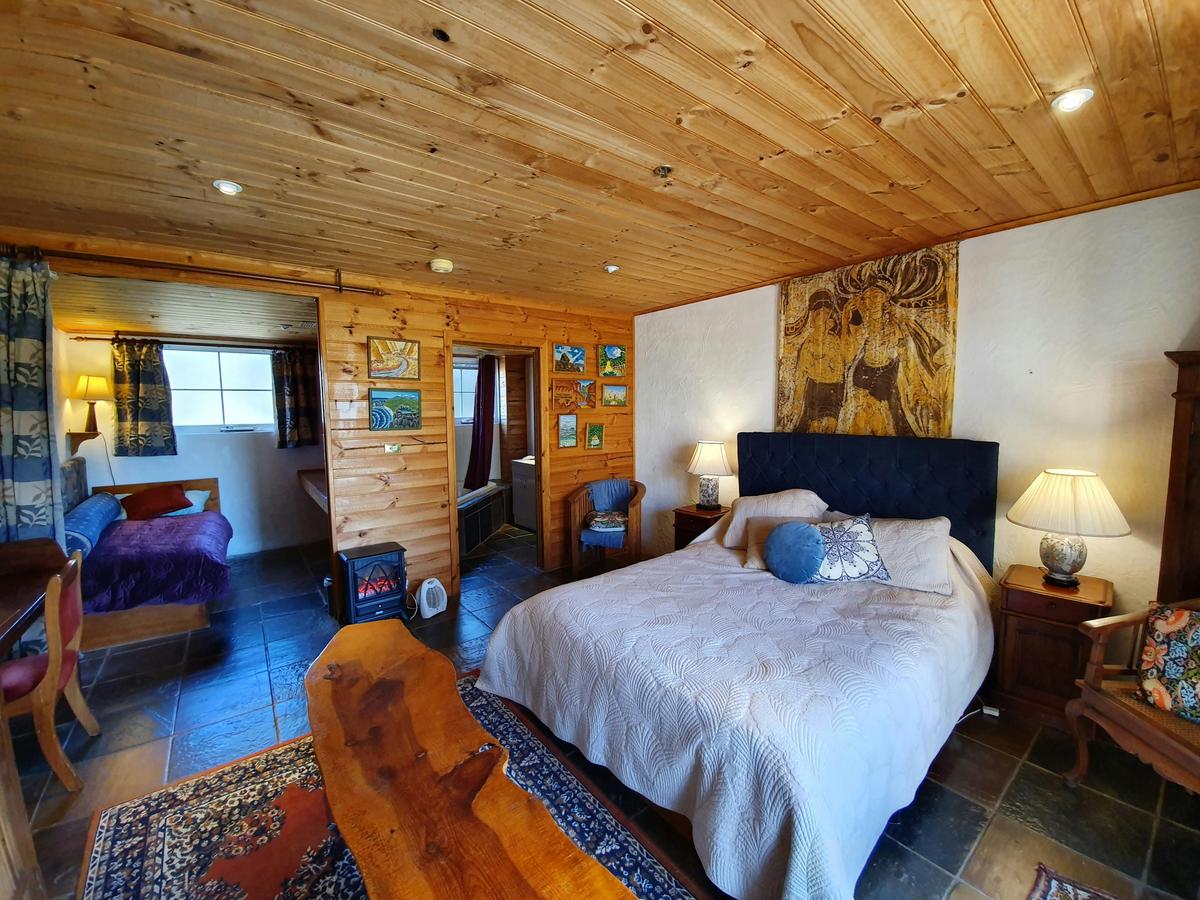 Ensuite (Stables Queen Spa)